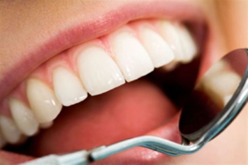 Cuidar da saúde periodontal aumenta imunidade de pacientes com HIV
