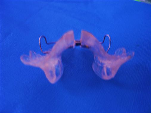 Tratamento ortopédico funcional da deficiência mandibular: relato de caso.